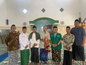 Khutbah Jumat Legi PAC GP Ansor Megaluh: Amar Makruf sebagai Jawaban atas Tantangan Zaman