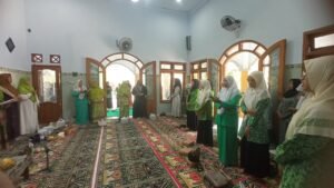 Dziba Kubro PAC Fatayat NU Megaluh Perkuat Ukhuwah dan Semangat Ke-NU-an di Sidomulyo